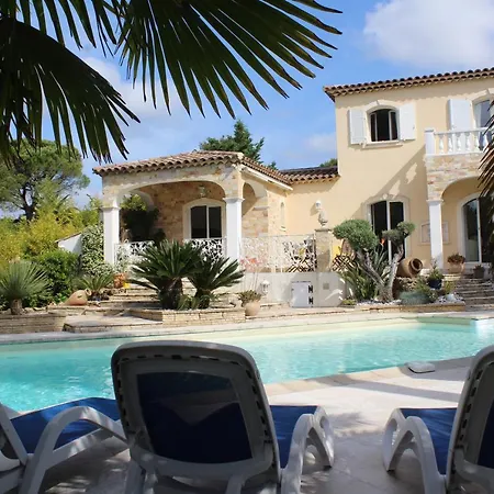 4 * St Raphael Esterel Cote D'azur Golf Riviera Villa